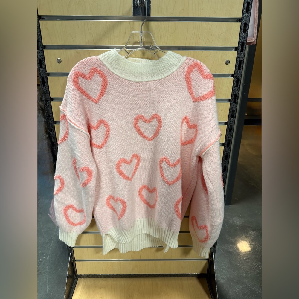 Heart Pattern Crewneck Sweater
